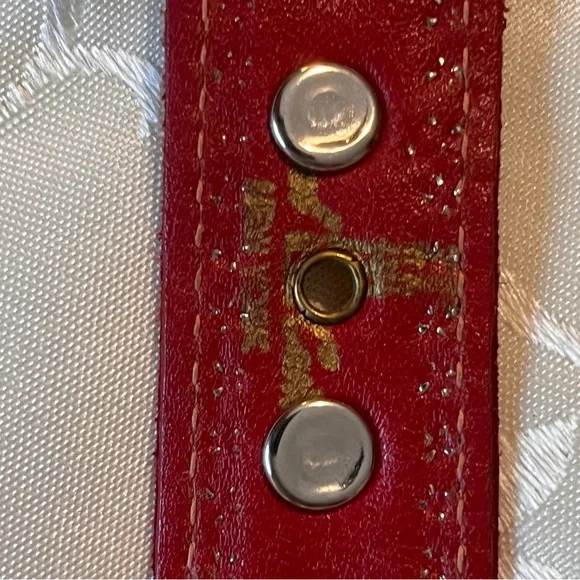Red and Gold Decorative Leather Belt - Picture 4 of 4
